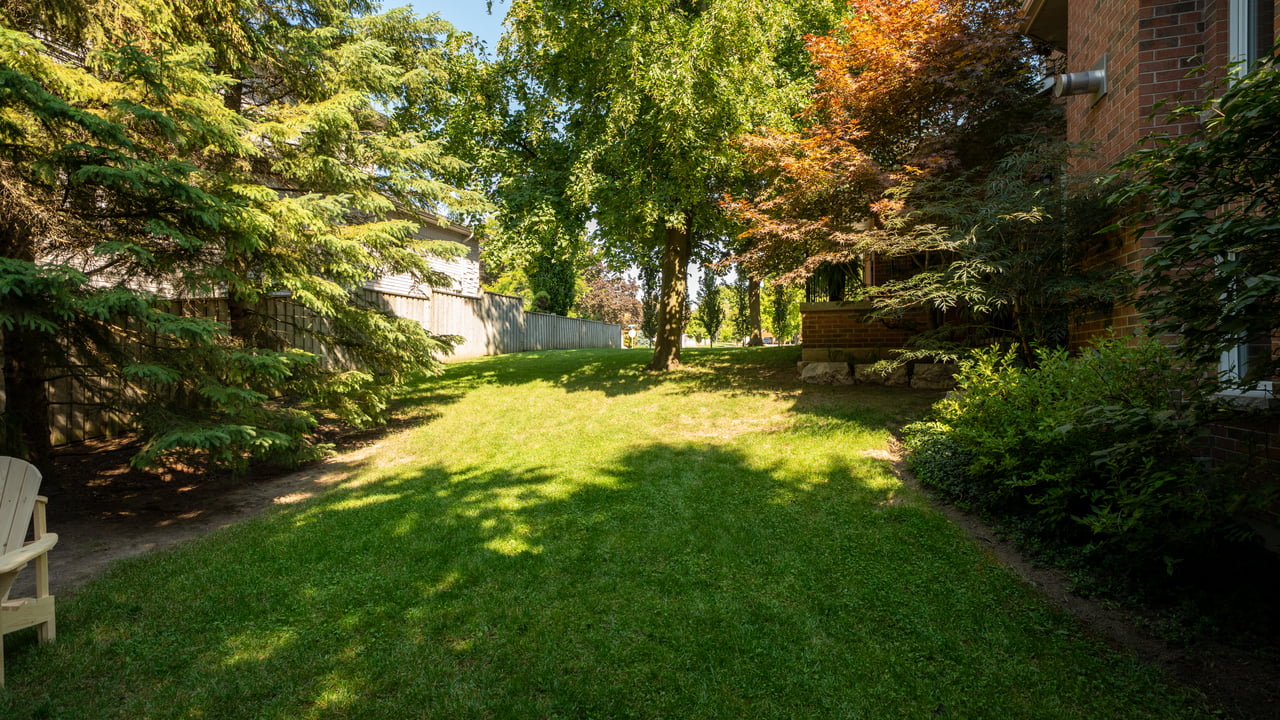 19 Stockdale Cres, Richmond Hill Ontario
