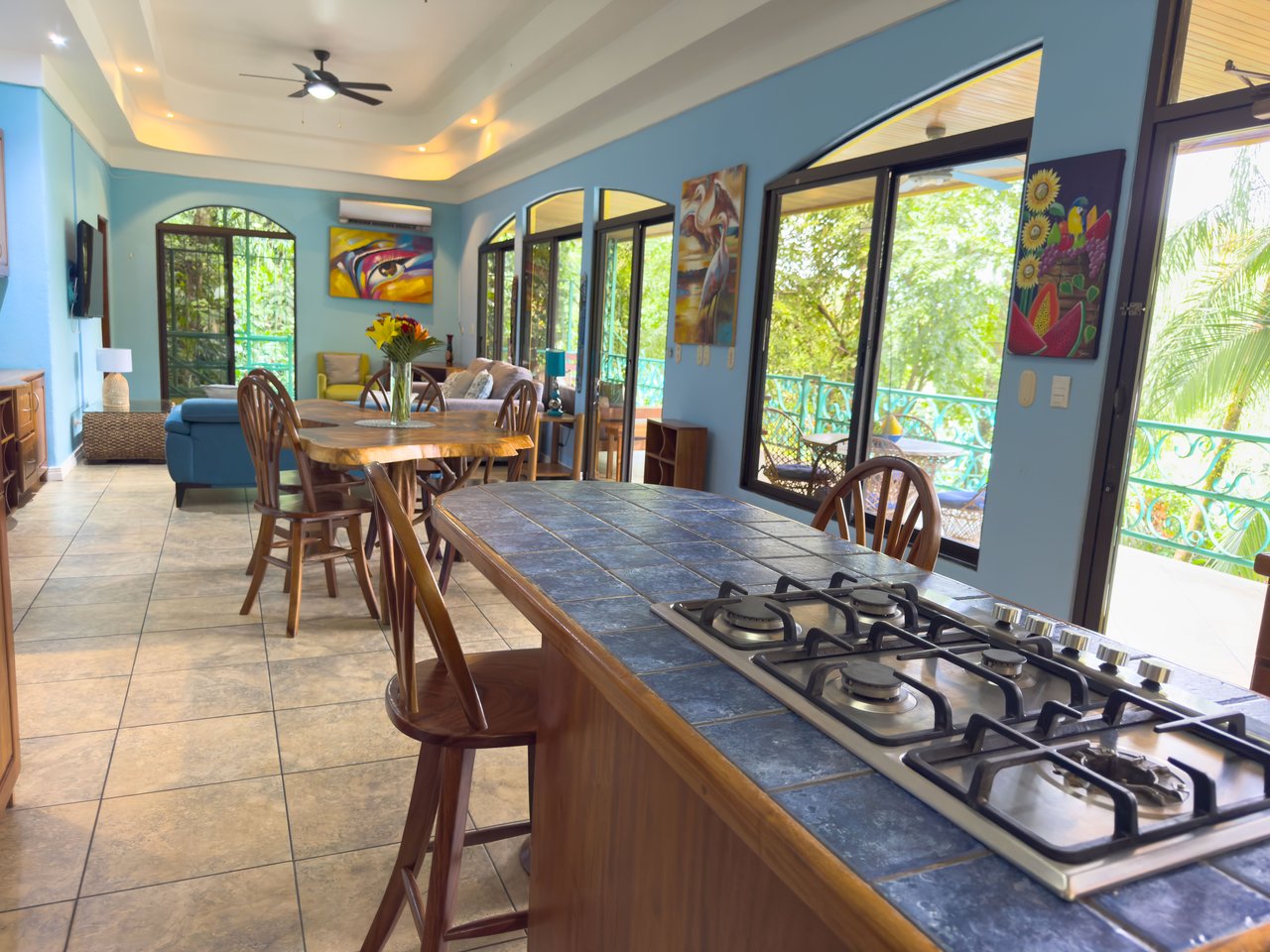 Turn-Key Jungle Retreat Home in Manuel Antonio