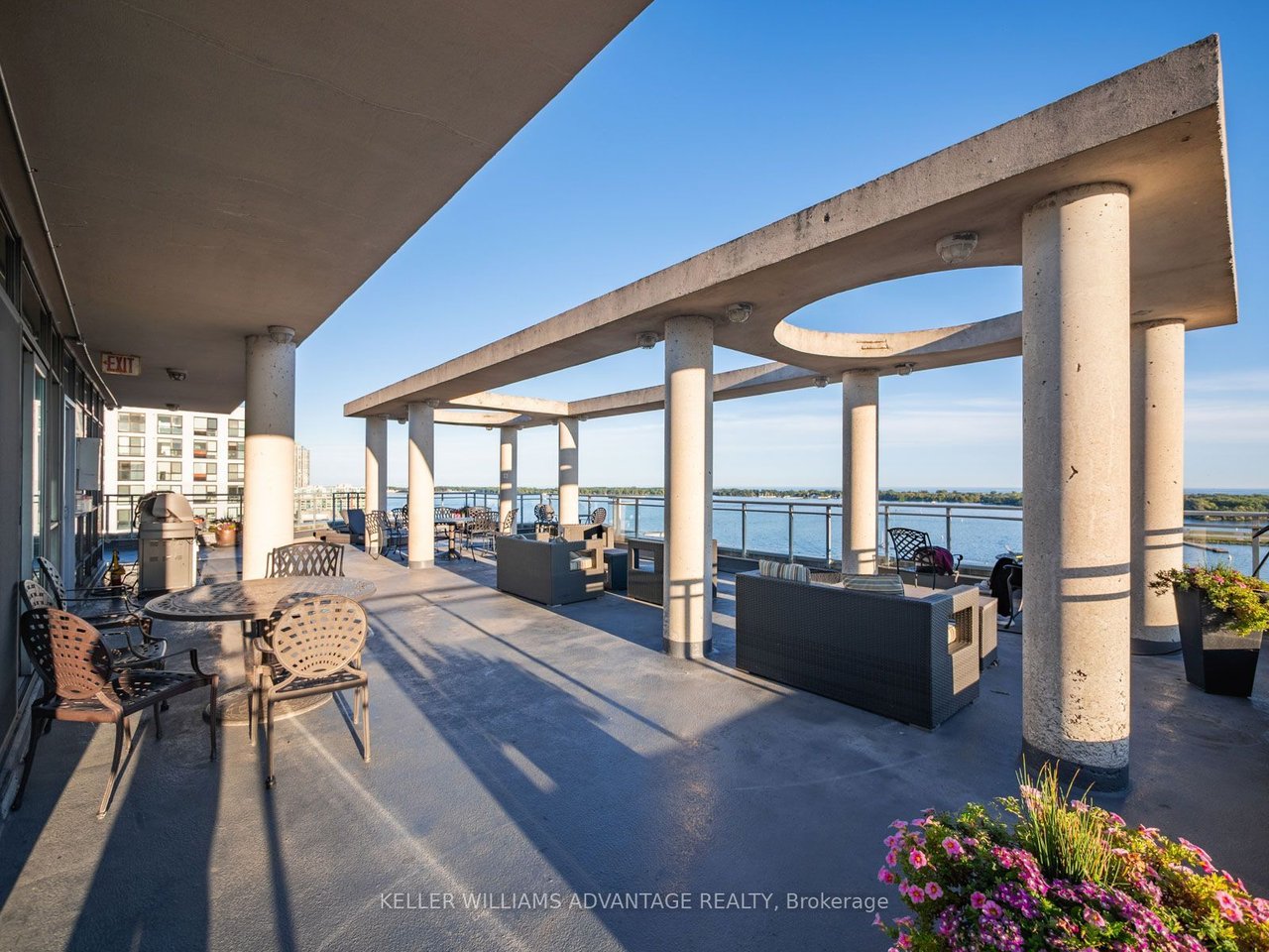 PENTHOUSE ESCAPE IN THE TOWN