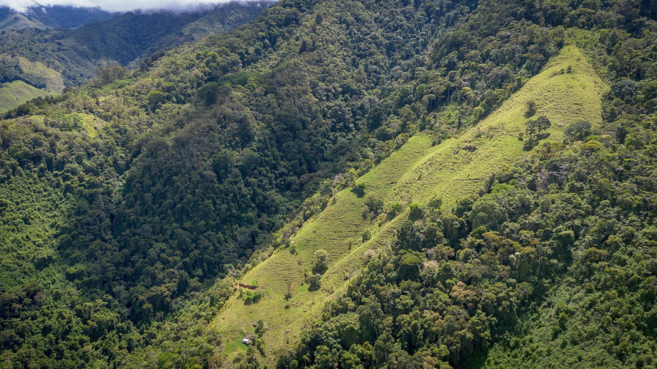  Off-Grid Paradise in Pueblo Nuevo, Rivas – Waterfall, Forest & Views