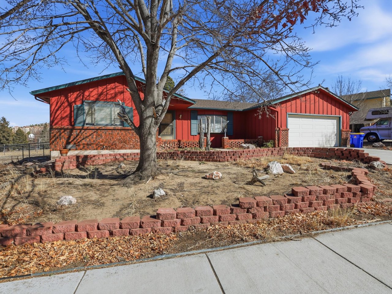 1186 Applewood Drive