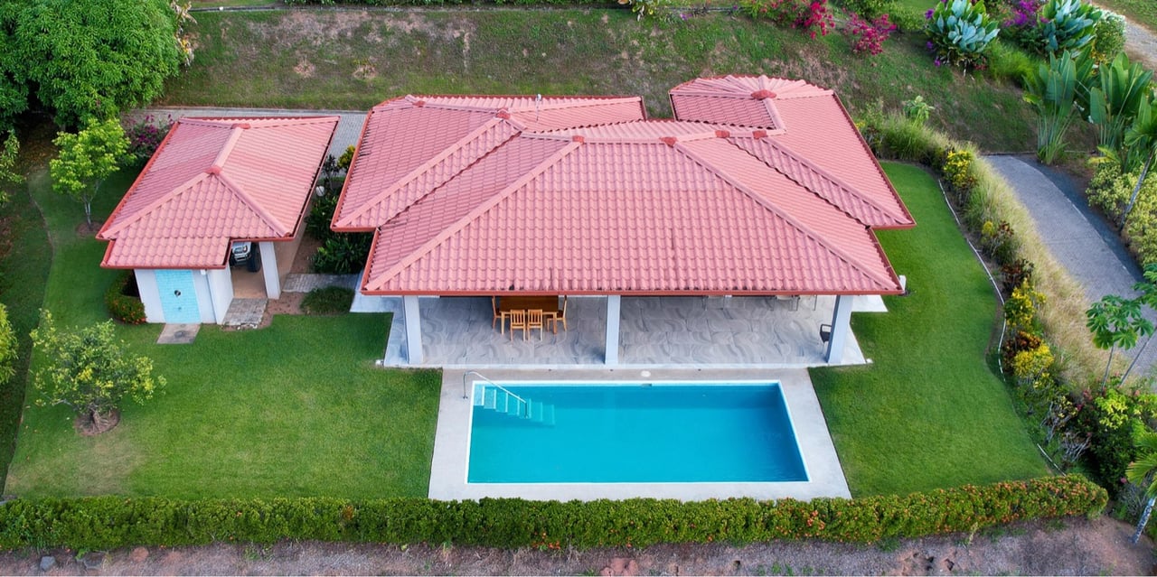 Casa Jean, Window of the Soul 