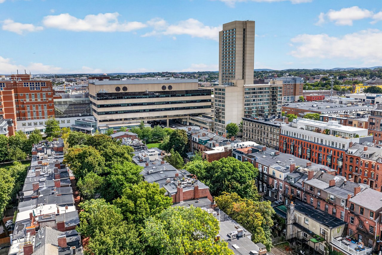 33 E Springfield Unit 1
