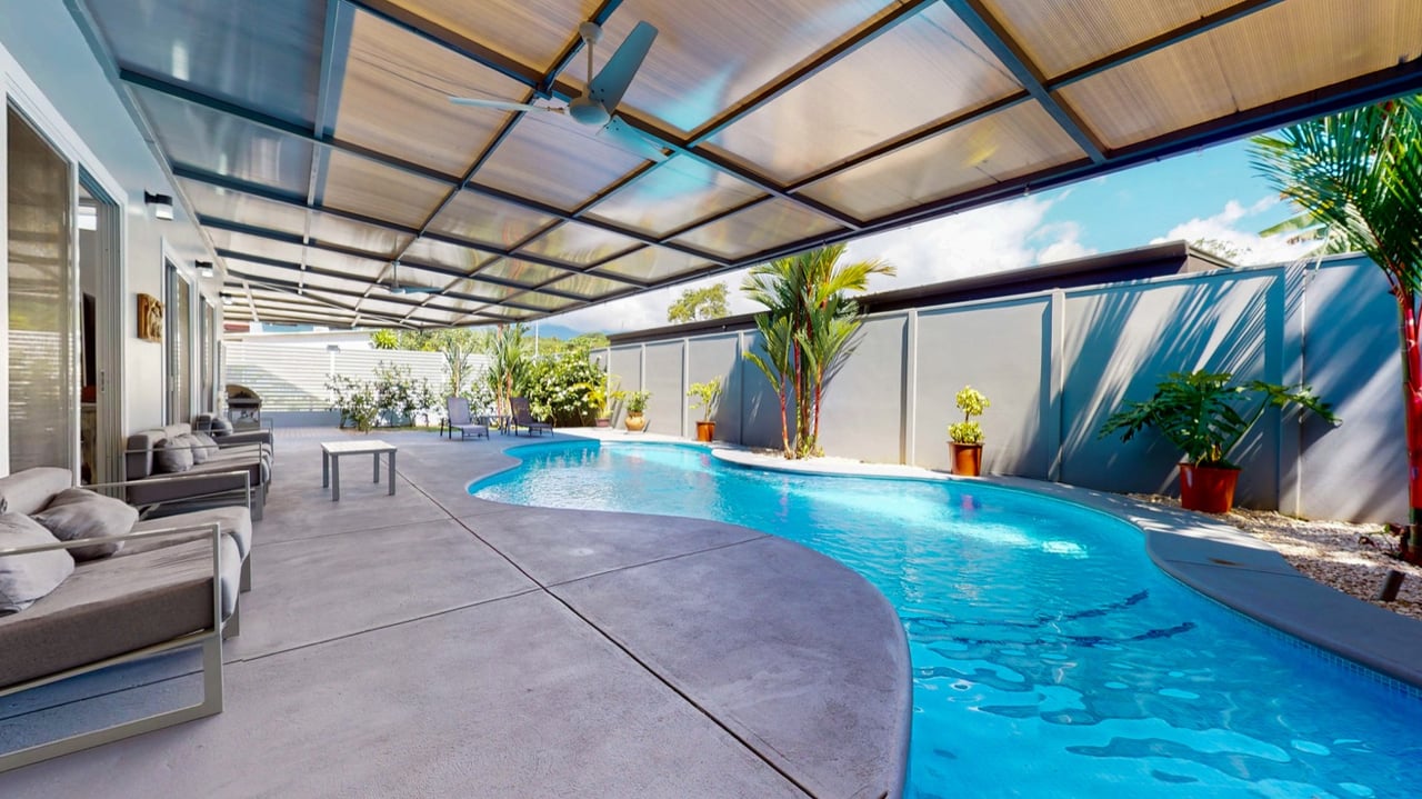Immaculate 3-Bedroom Home with Pool Near Marino Ballena National Park