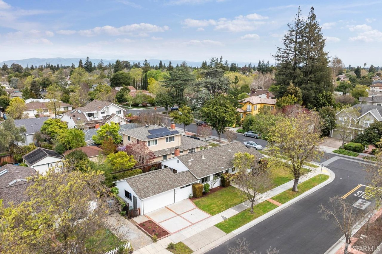 2495 Ramona Street