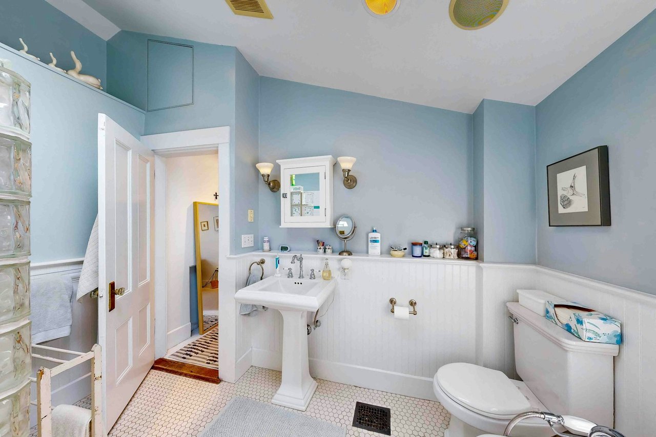 174 Hamilton Street, Cambridge MA02139