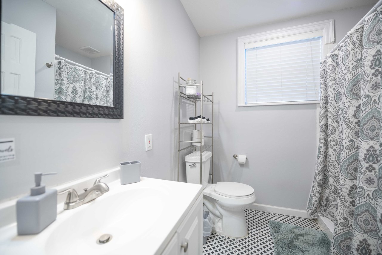1303 Newfield Lane