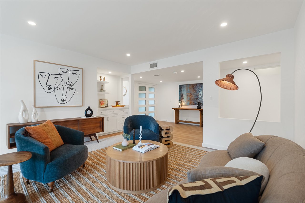4350 Via Dolce #208