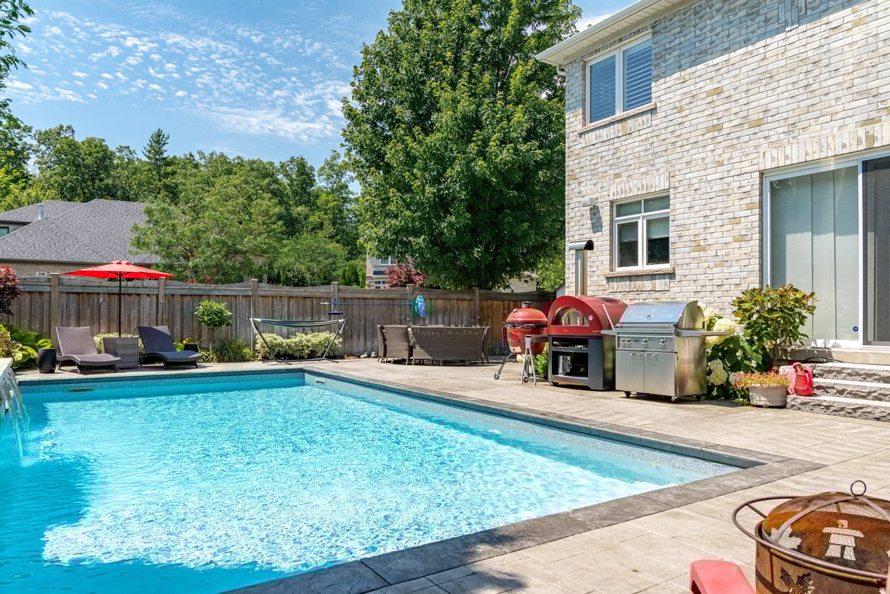 2151 Bingley Cres