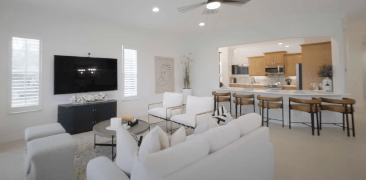 5004 Maxwell Cir #3-202, Naples