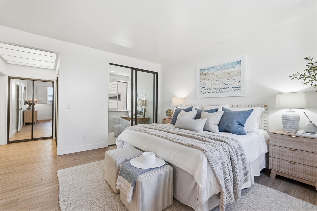 2516 The Strand