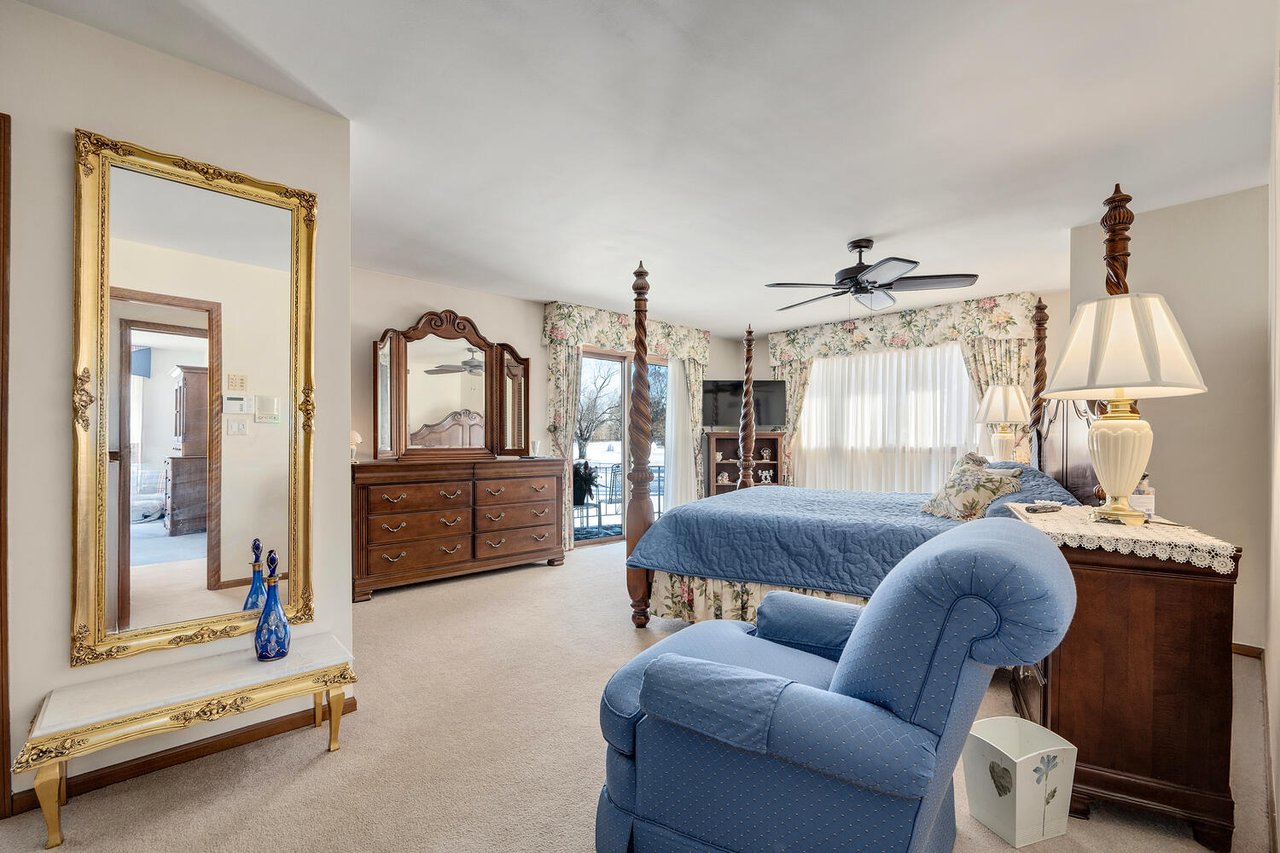 Acreage Living in DuPage County. 28W472 Cape Ave, West Chicago