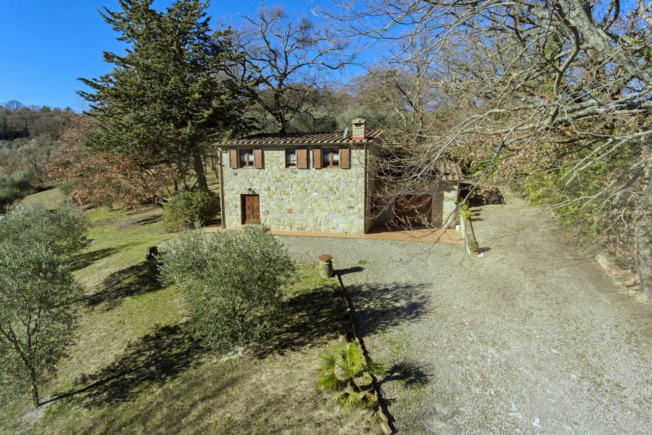 A Charming Stone Farmhouse for Sale in Radicofani