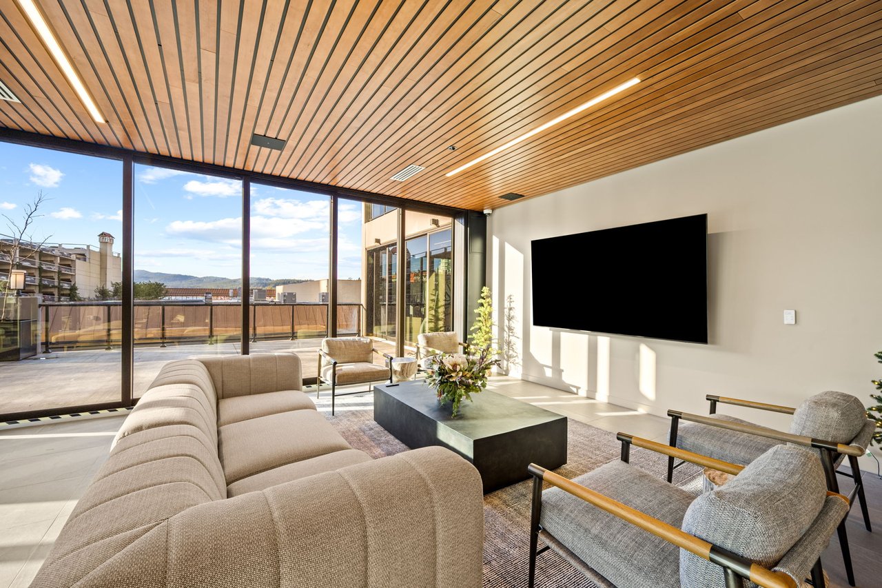 THE THOMAS GEORGE | DOWNTOWN COEUR D' ALENE