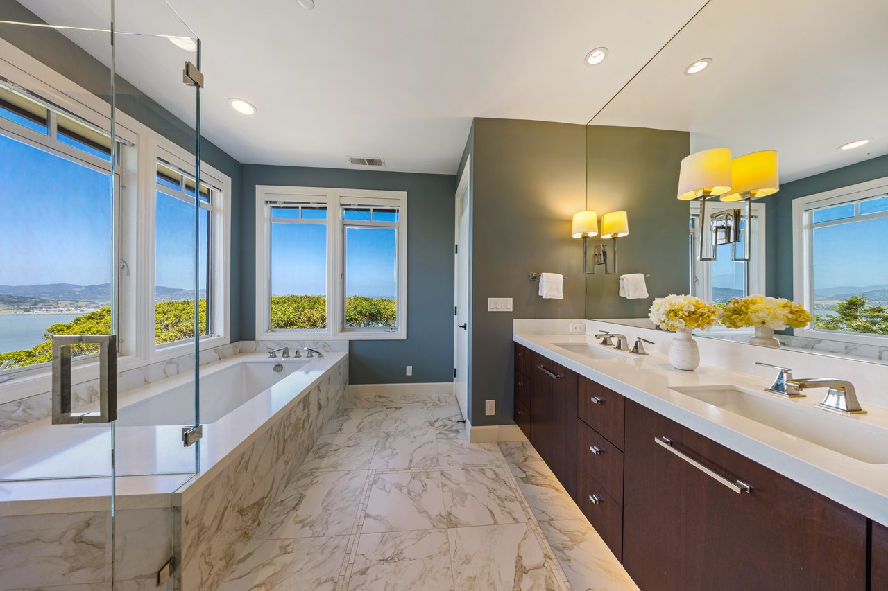 Sweeping Views Across the Bay