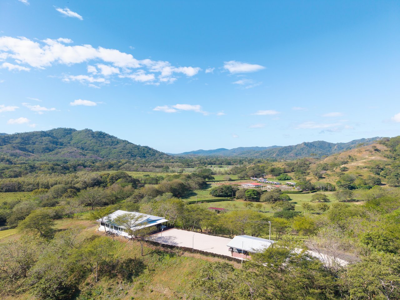 Finca Santa Elena | Countryside and Mountain Multiplex For Sale in 27 de Abril