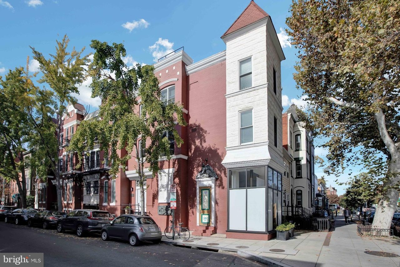 1801 Swann St NW #302