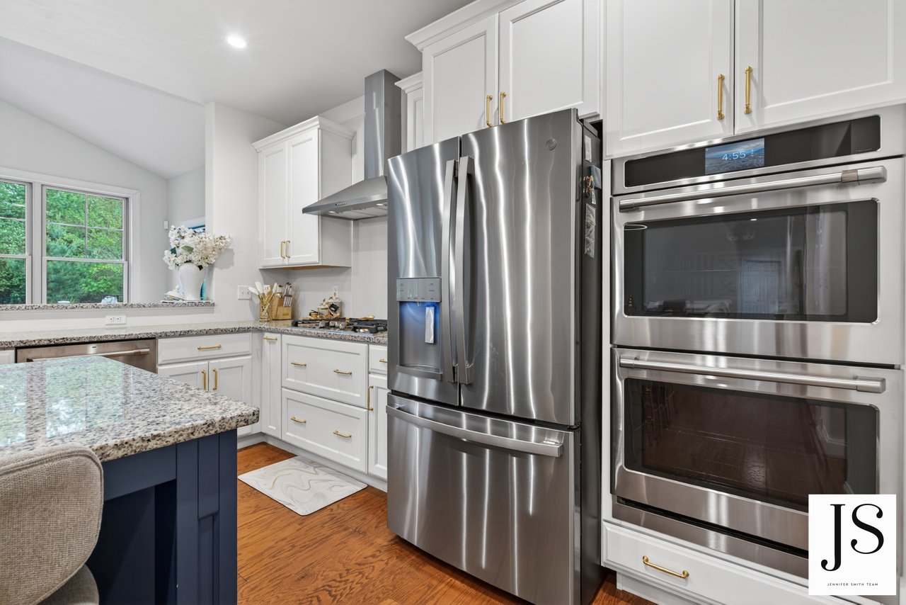 7 Overfield Ln, Glen Mills, PA 19342