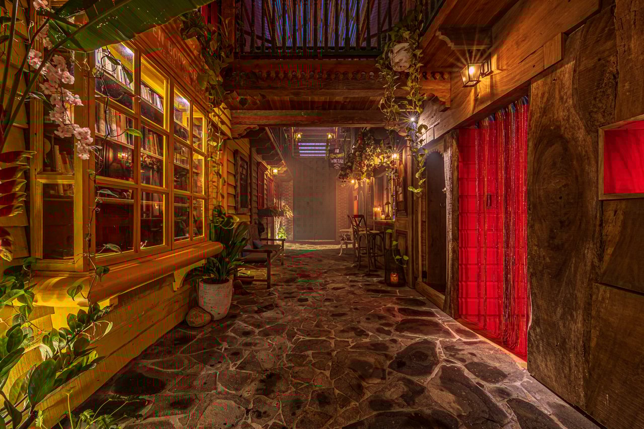 2.56 ACRES – 3 Bedroom Artistic Architectural Masterpiece, Recording Studio, Ocean View, Pool, 1 Bedroom Guest House!!!