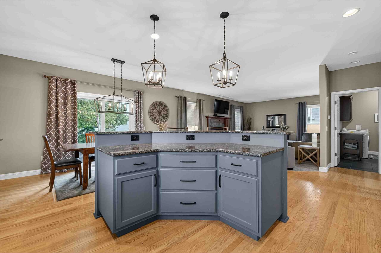 772 Marlow Bay