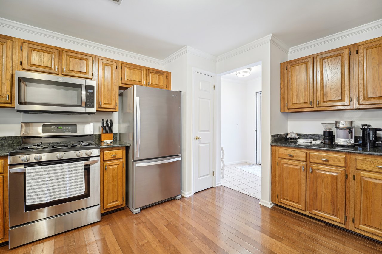 162 Riveredge Dr 162