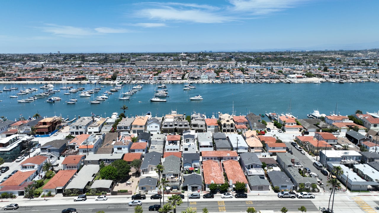 1320 W Balboa Boulevard