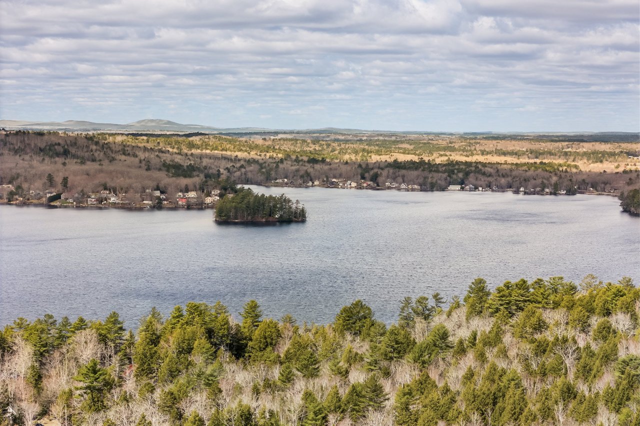 76 Cottage Shore Drive Holden, ME 04429-7003