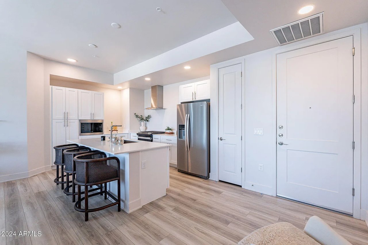 3131 N CENTRAL Avenue, 6021, Phoenix Unit: 6021