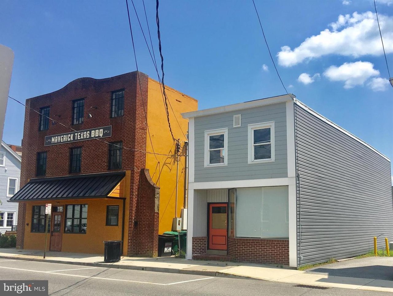 23 W Commerce St