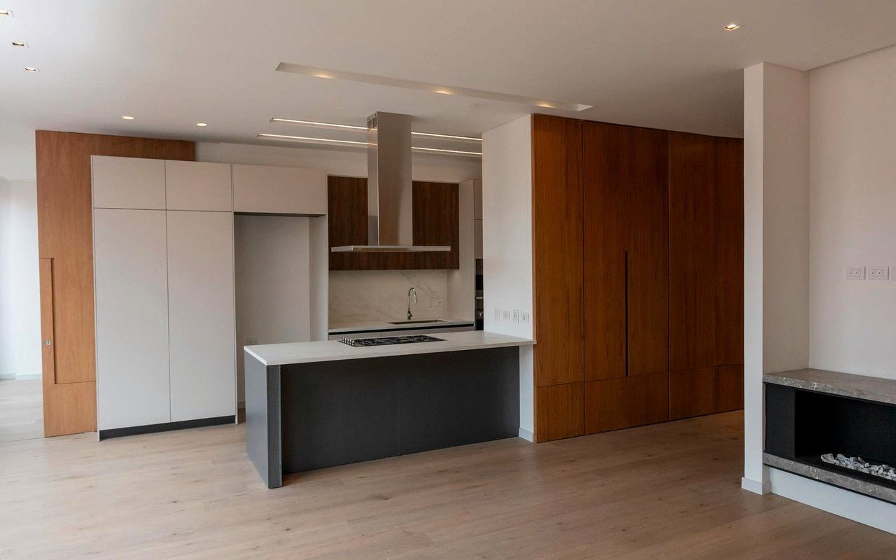 10 Essential Questions to Ask Before Investing in a Hawaii Apartment Complex cover