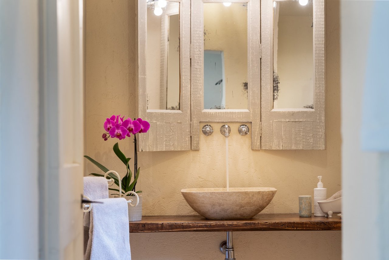 Renovated 18th Century Tuscan Home With Beautiful Hill Views