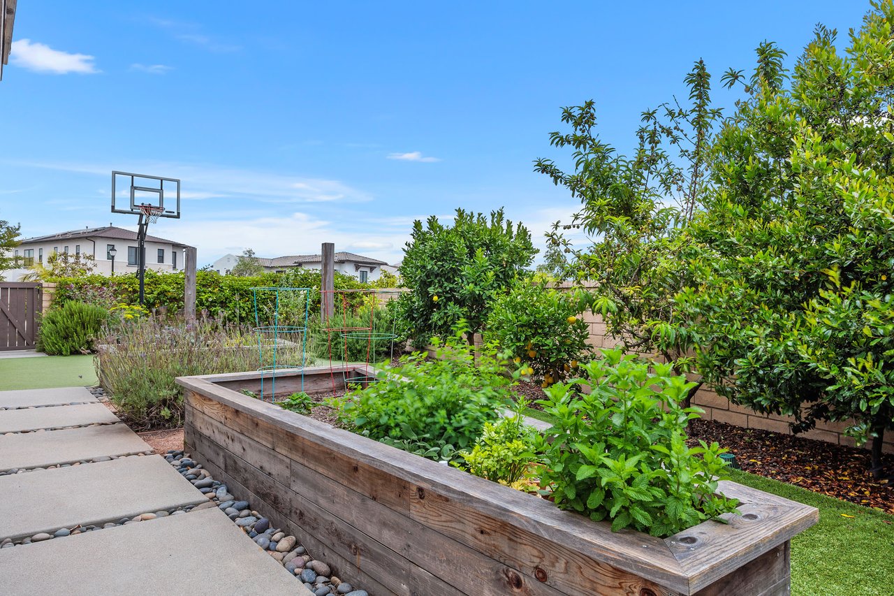 6190 Sagebrush Bend Way