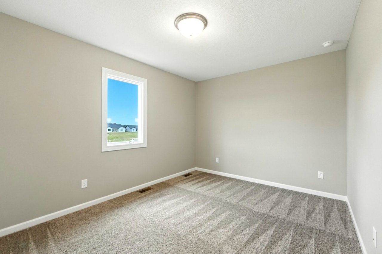 885 Zenos Blvd
