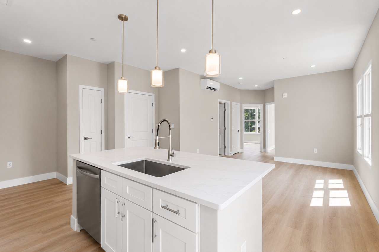 298 Main Street, 2H