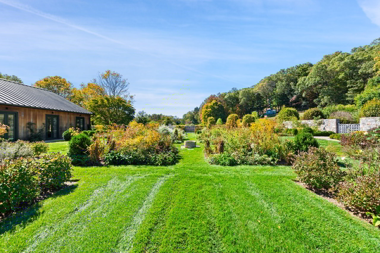 Brook Hollow Farm