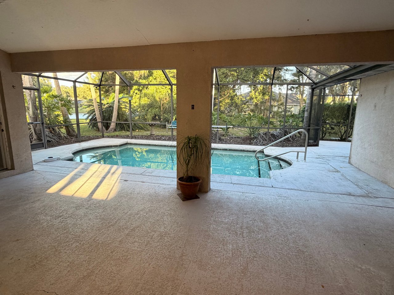 Narcoossee Corridor Renovation Opportunity 