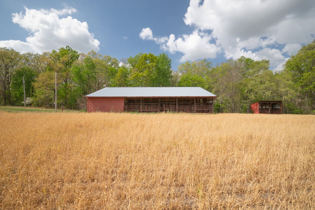 824 N Forest Hills School Rd