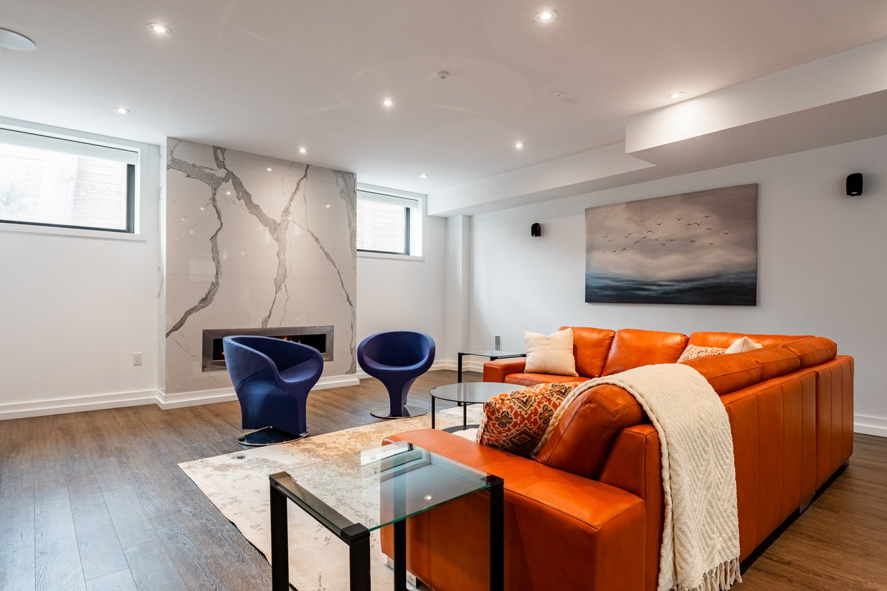 Modern & Contemporary Masterpiece