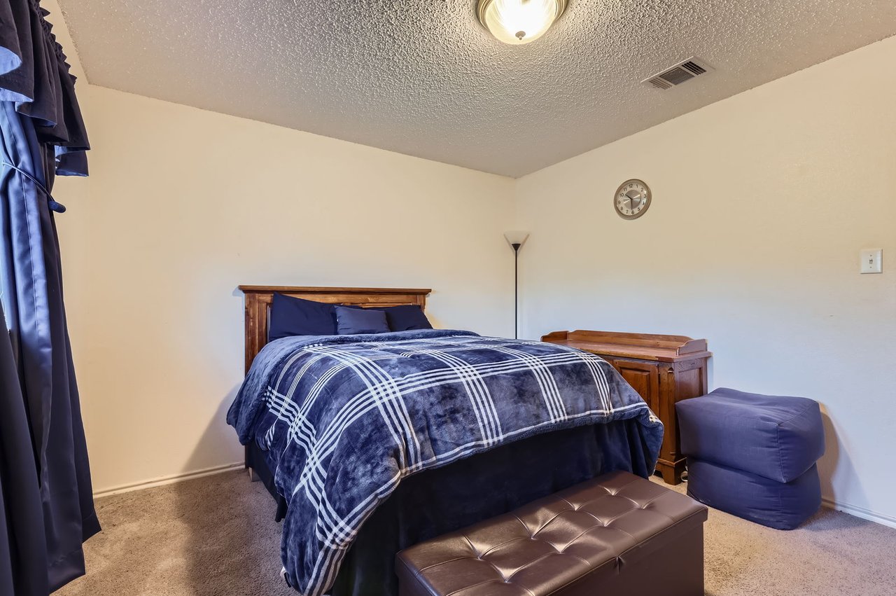 15300 lola Cove