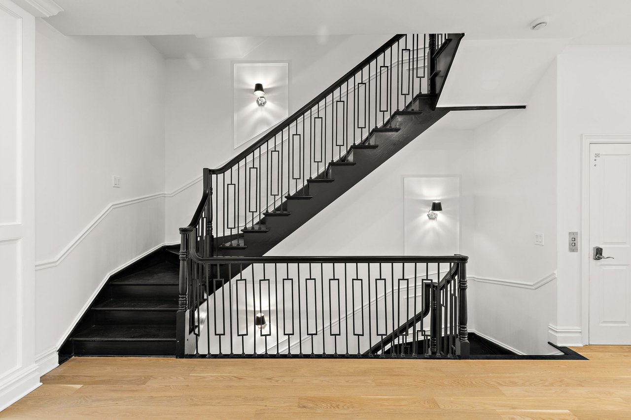 16 Regency Place | Townhouse in The Brownstones at Port Imperial