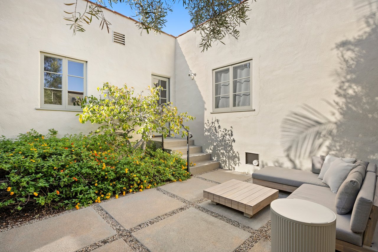 6502-6504 Commodore Sloat Drive