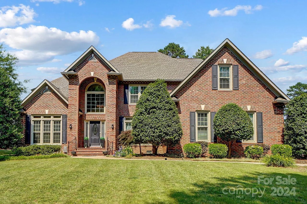 814 Pine Forest Rd