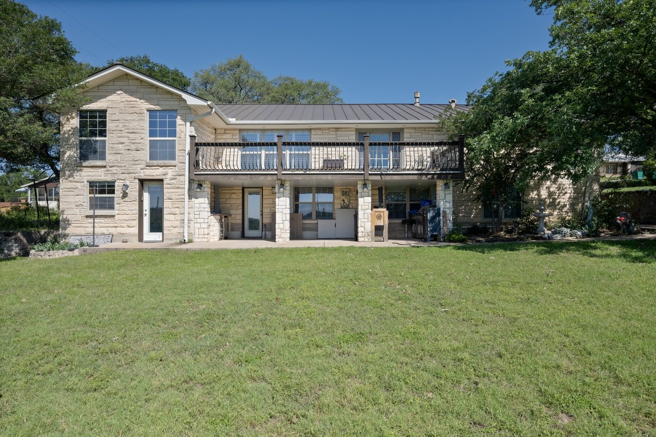 401 Crestview Drive and 309 Cliff Circle