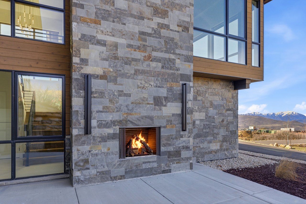 11004 N Wrangler Circle