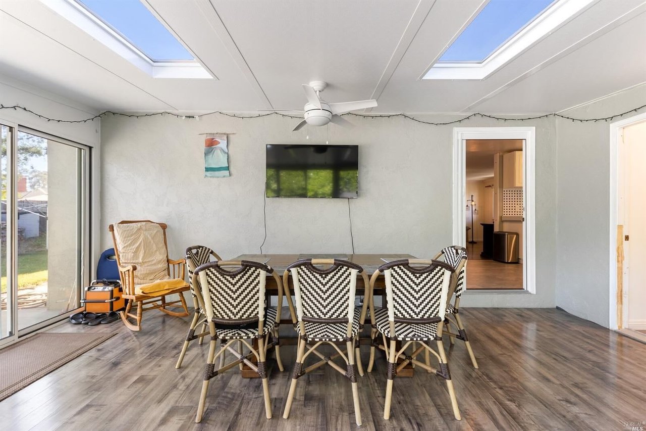 330 Lucas Cir