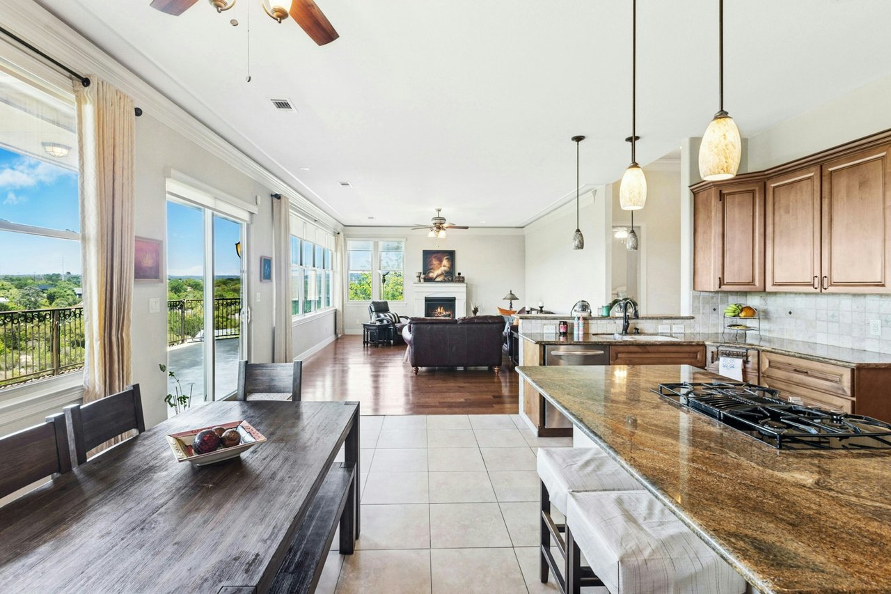 Pre-MLS Open House This Saturday 2-5PM!
