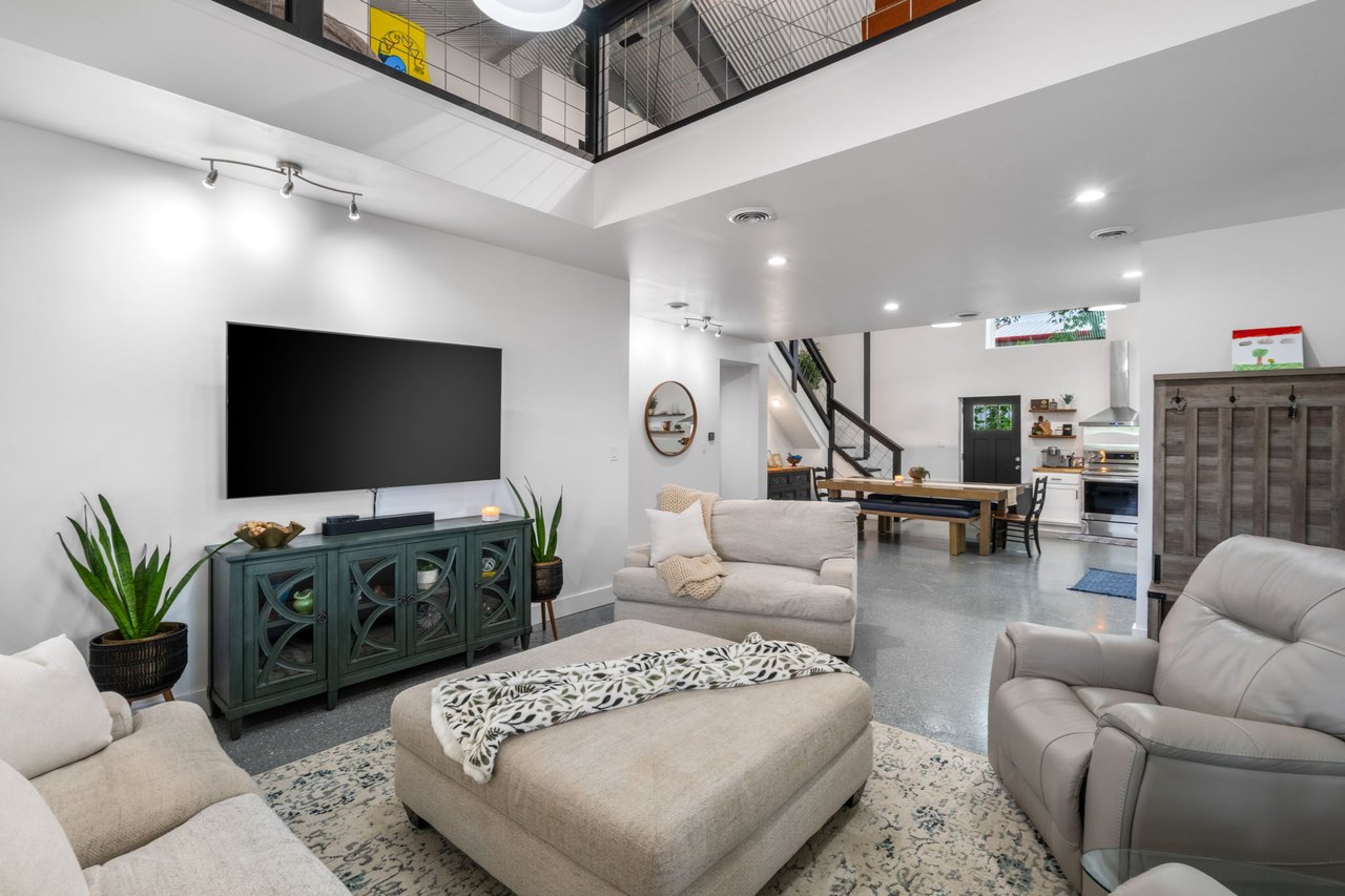Amazing Opportunity on HWY 290 in Dripping Springs
