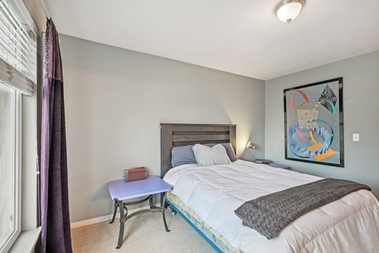 211 Greenfield Cir 103