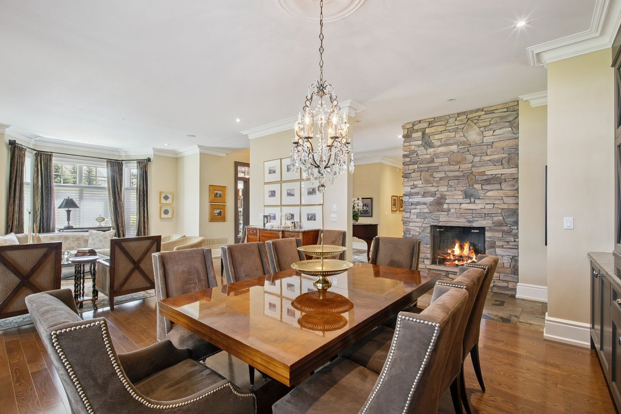 Grandeur On Parr Place