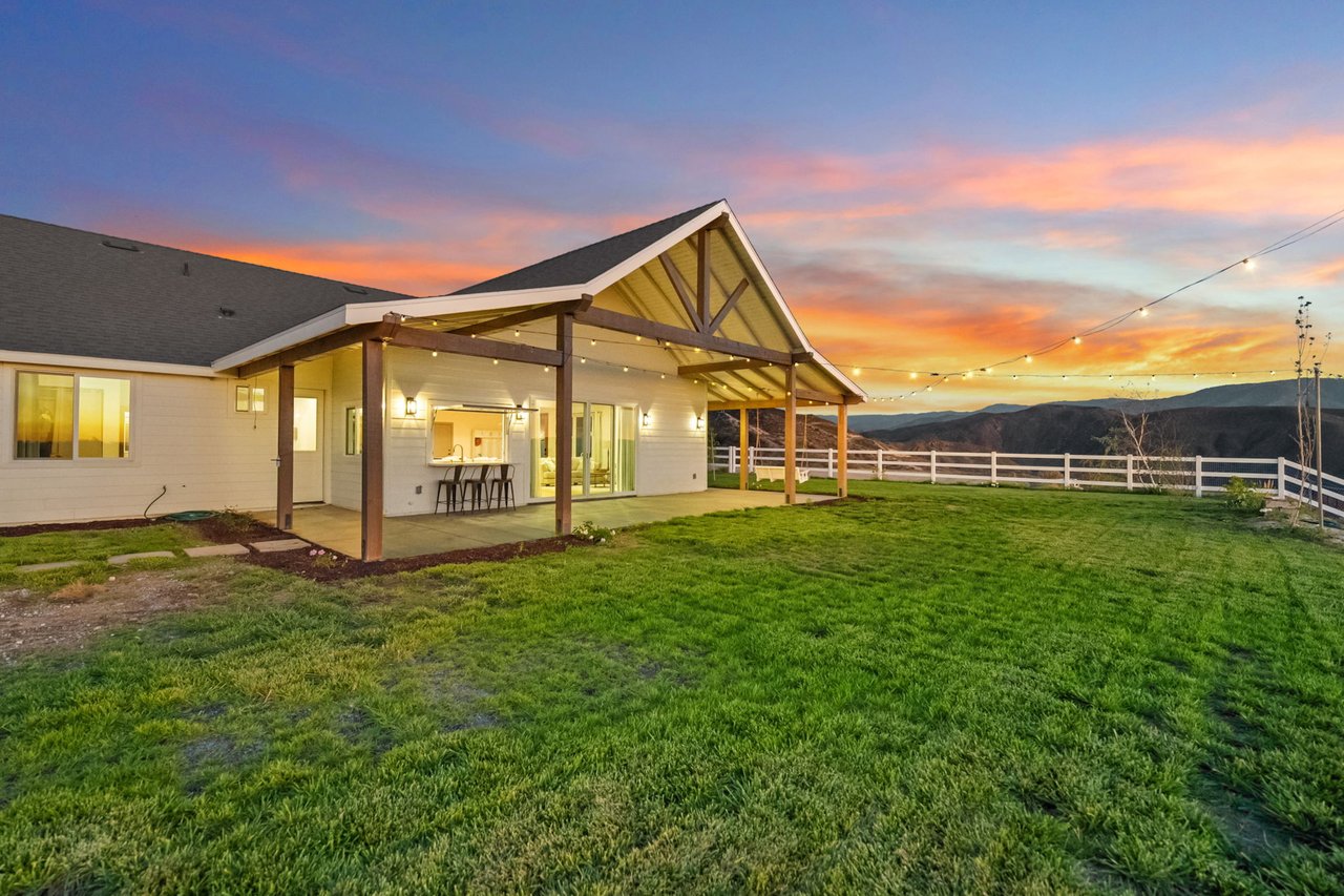 41950 Calle La Escondida